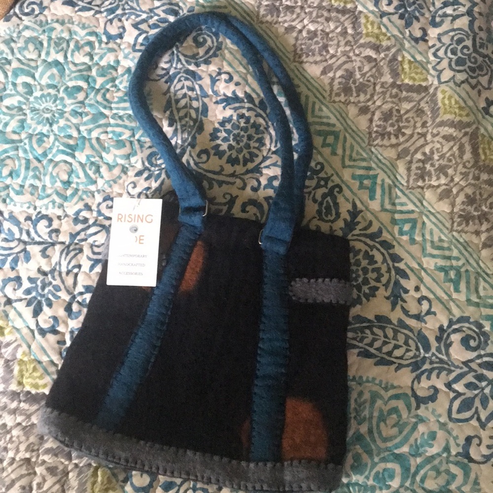 Shoulder bag